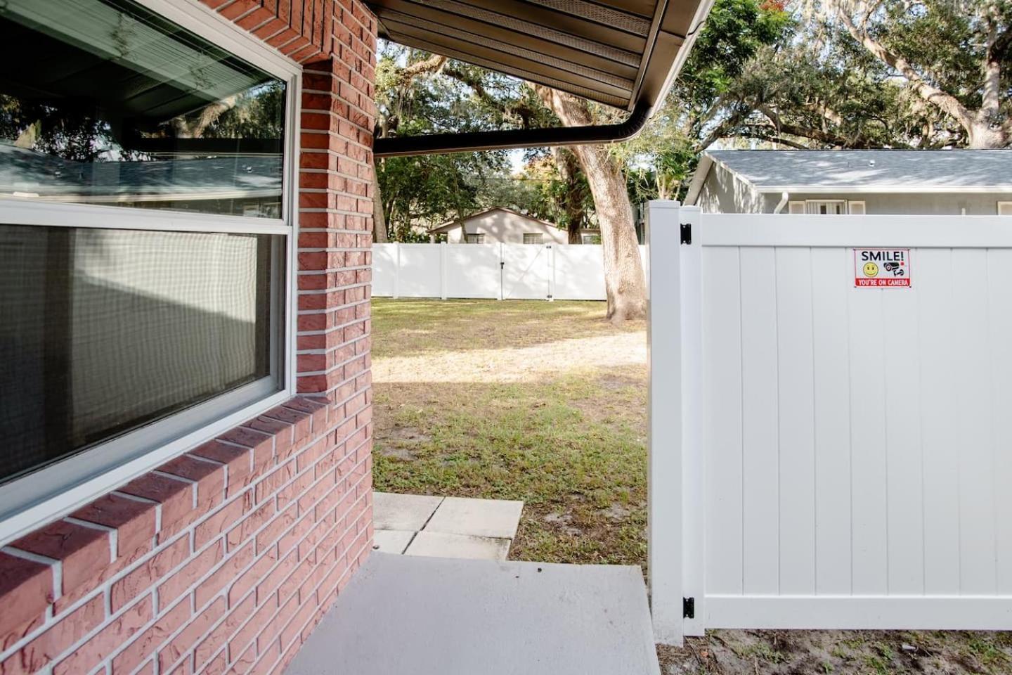 Walk Everywhere! 1-Bedroom Gem In Downtown Hub New Port Richey Exterior foto