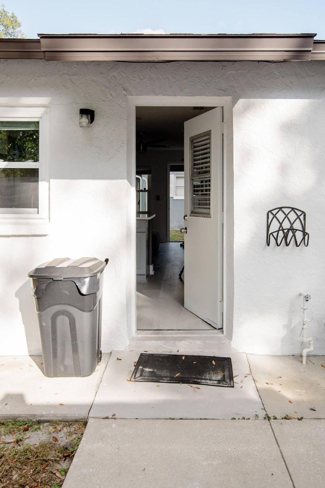 Walk Everywhere! 1-Bedroom Gem In Downtown Hub New Port Richey Exterior foto